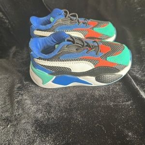 Multi color puma